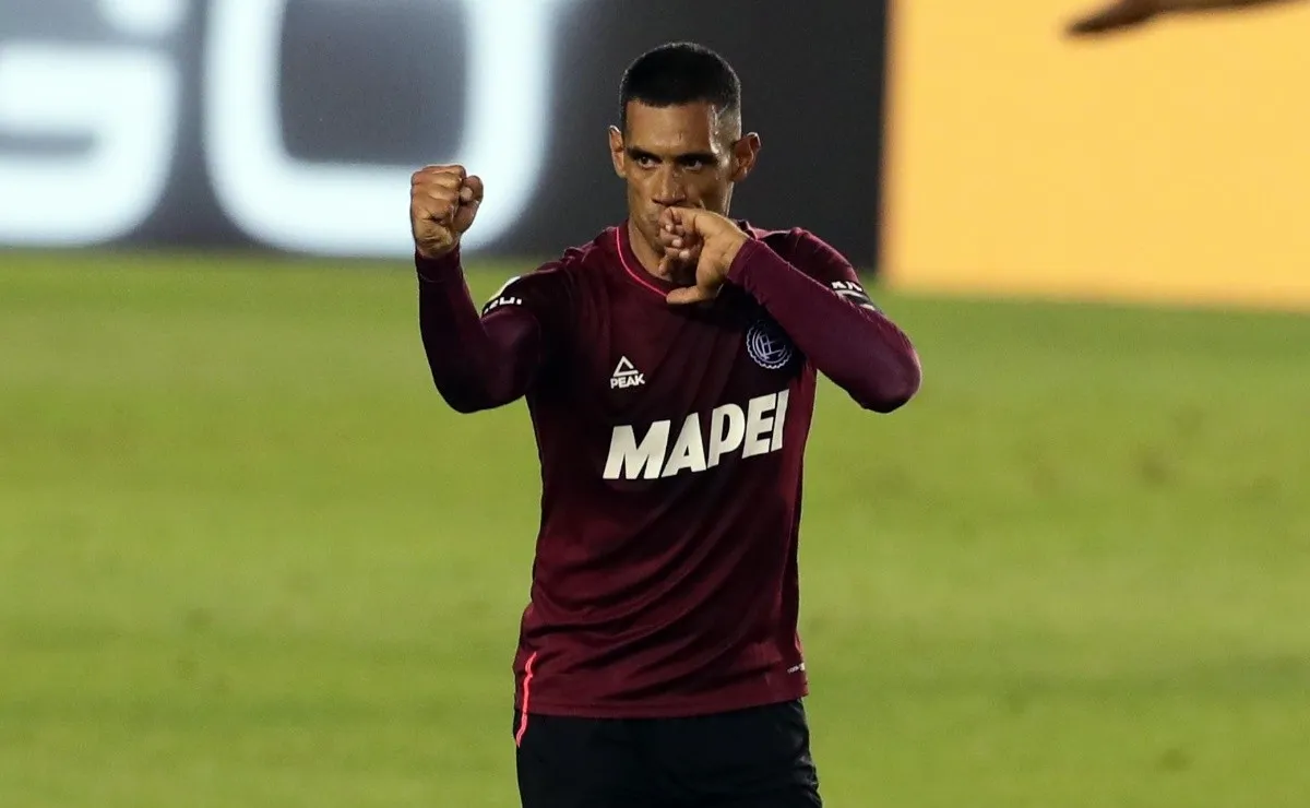 El ex delantero del Millonario le empató el partido a Talleres.