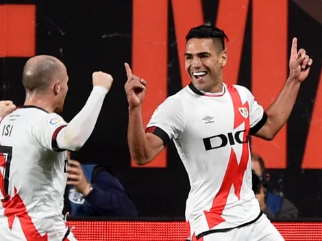 Pura calidad: Falcao amargó al Barcelona con un golazo