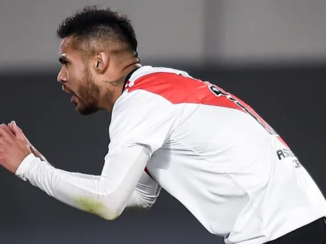 Paulo Díaz, con un pie afuera del partido ante Talleres