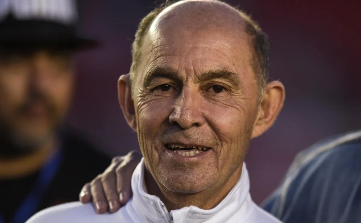 Ricardo Bochini, gloria del fútbol argentino, elogió a River y contó el motivo por el cual hace la diferencia en Argentina y Sudamérica.