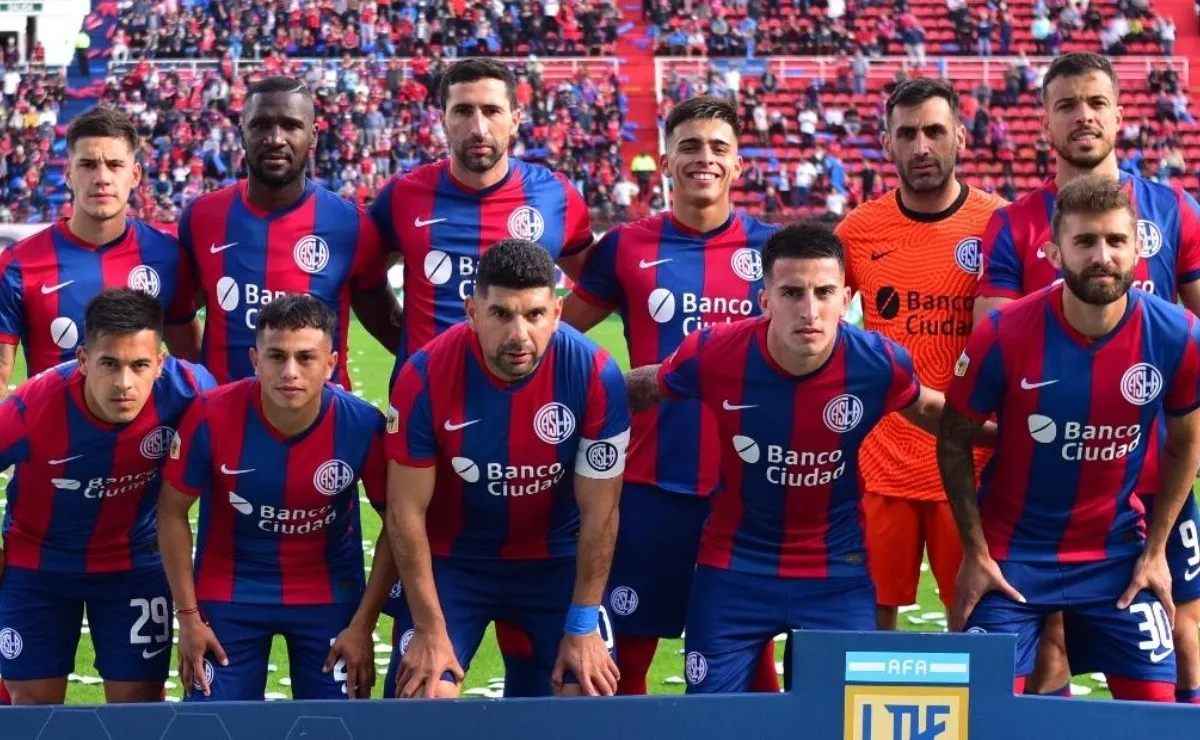Propuesta de buen fútbol entre River y San Lorenzo en el Monumental.