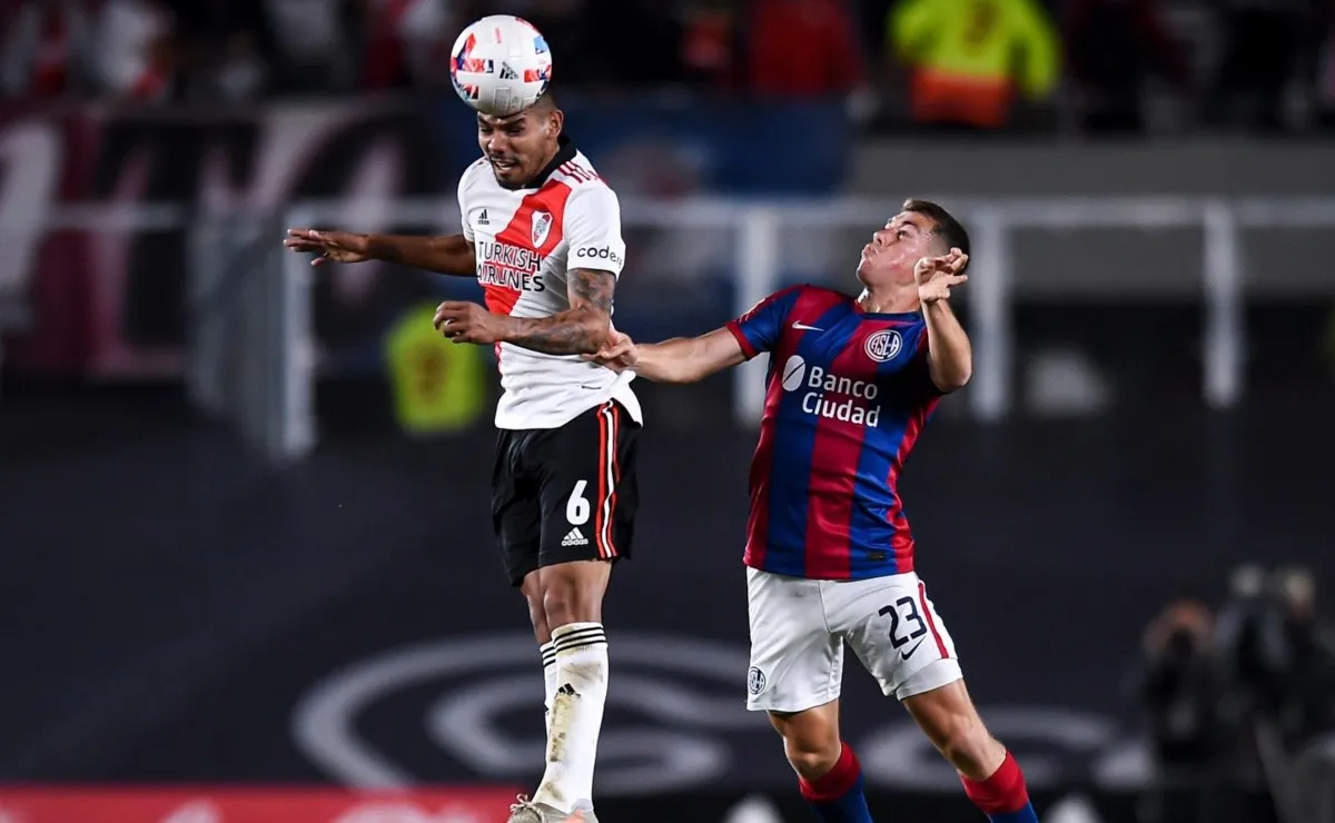 David Martínez volvió a ser titular en River.