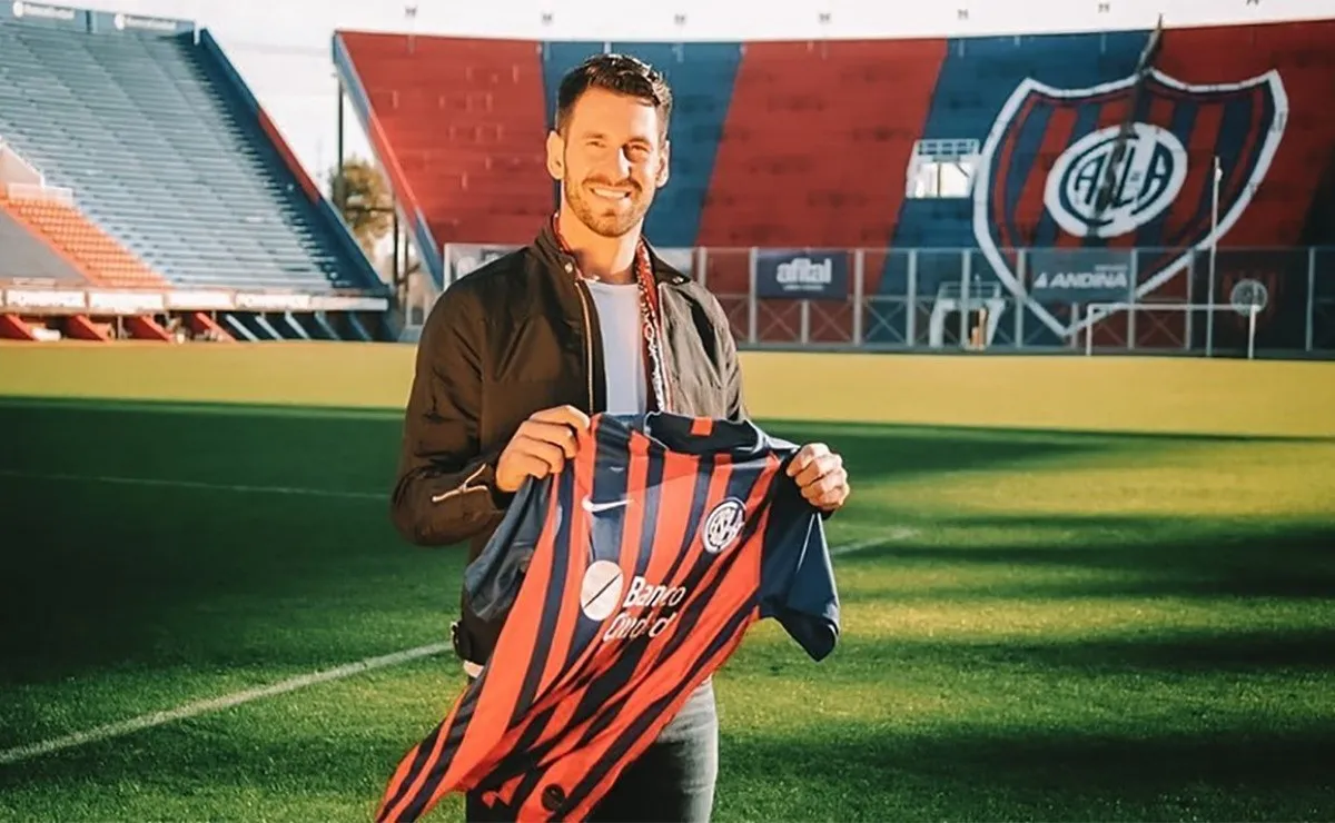 El arquero podría enfrentar al club que lo formó este domingo.