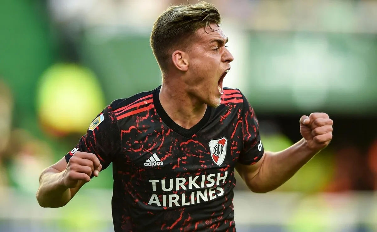 Federico Girotti es el delantero preferido por los hinchas de River para acompañar a Julián Álvarez el próximo domingo ante San Lorenzo.