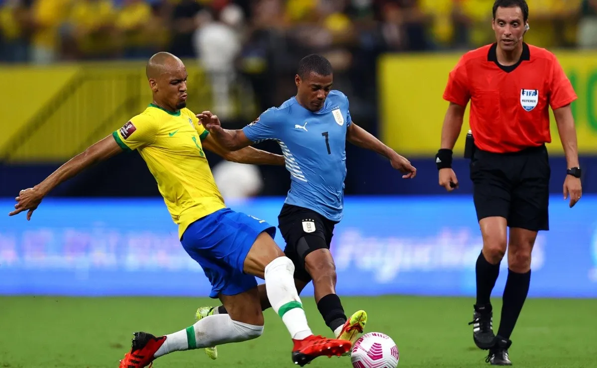 Nicolás De La Cruz jugó los primeros 45 minutos en la derrota de Uruguay ante Brasil por las Eliminatorias Sudamericanas.
