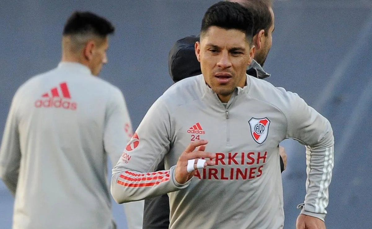 Enzo Pérez se entrenó diferenciado en el River Camp este martes y su presencia ante San Lorenzo dependerá de su evolución en los próximos días.