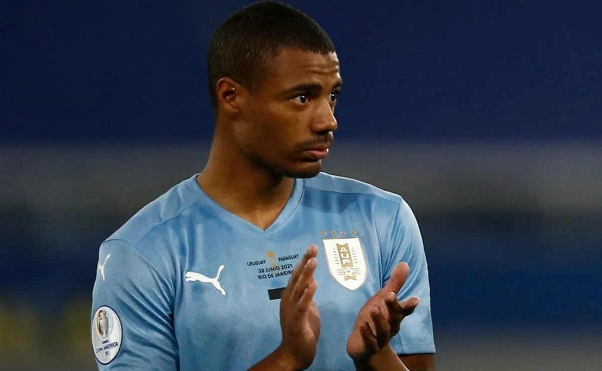 Nicolás De La Cruz jugó 48 minutos en la igualdad de Uruguay ante Colombia por las Eliminatorias, en los cafeteros jugaron tres ex River.