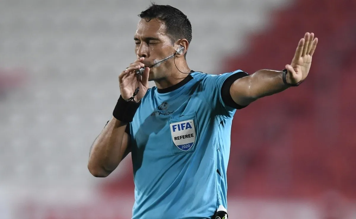 Facundo Tello fue el árbitro designado para dirigir el partido entre River y San Lorenzo por la fecha 16 de la Liga Profesional.