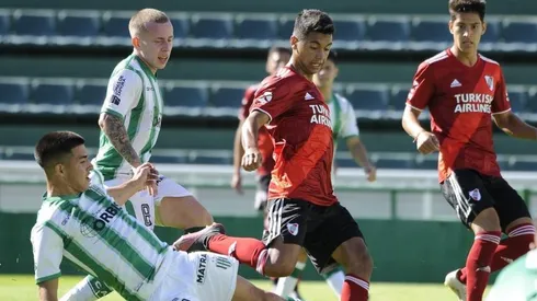 River vs. Banfield juegan este jueves desde las 10 hs en Reserva.