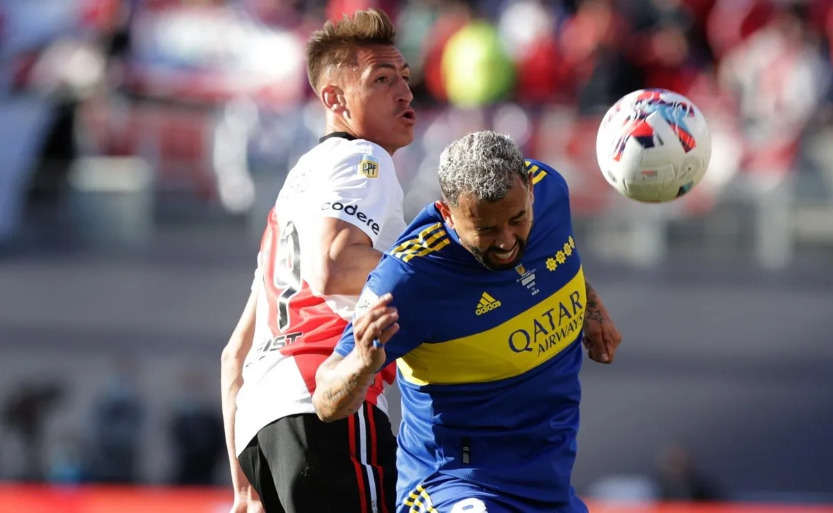 Braian Romero salió del superclásico lesionado a los 34 minutos.