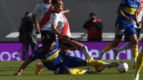 Braian Romero sintió una molestia y Marcelo Gallardo decidió reemplazarlo por Jorge Carrascal.