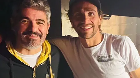 La sonrisa de los dos ídolos Millonarios.