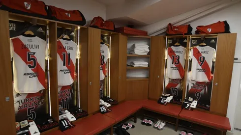 El Millonario ya está en el Monumental y así luce el vestuario Ángel Labruna.