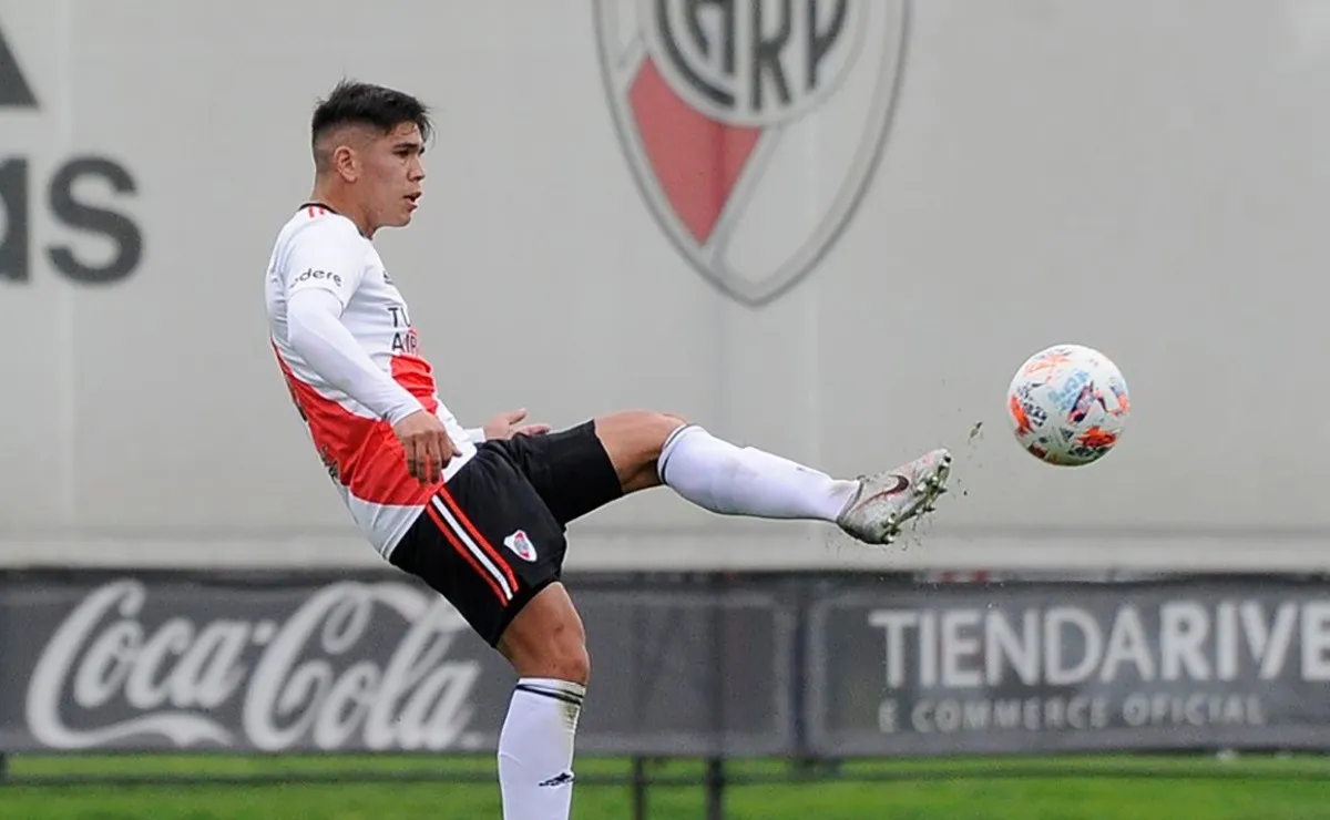 El Millonario disputa el superclásico ante el eterno rival en Reserva.