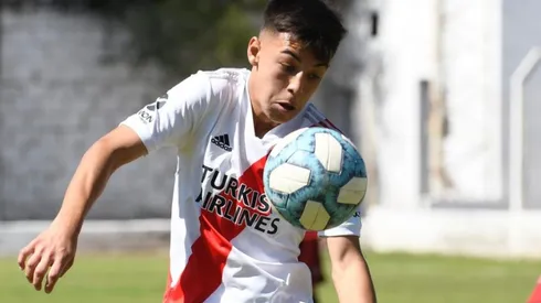 Matías Gallardo se presentó ante el hincha de River: cómo juega, en qué posición, a qué jugadores tiene como espejo y el deseo de llegar a Primera.
