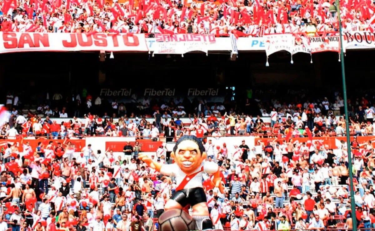 Las redes sociales se llenaron de saludos riverplatenses por el Día del Hincha.