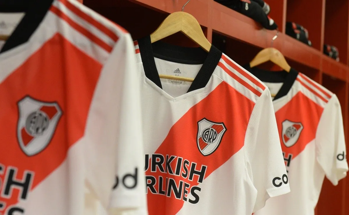 La camiseta de River tendrá un detalle especial para jugar con Boca.