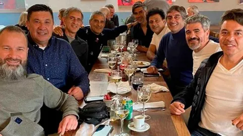 Encuentro de glorias riverplatenses de la década del 90.