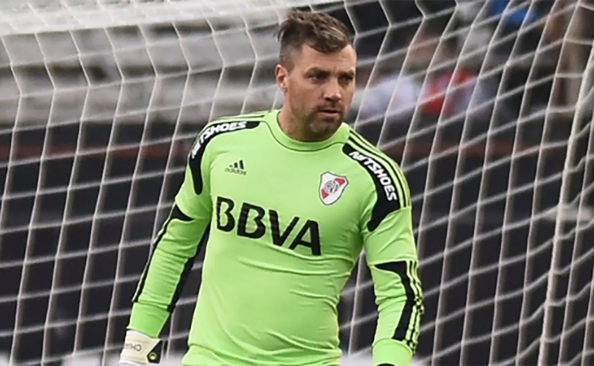 El arquero lamentó su ida de River y elogió a Gallardo.