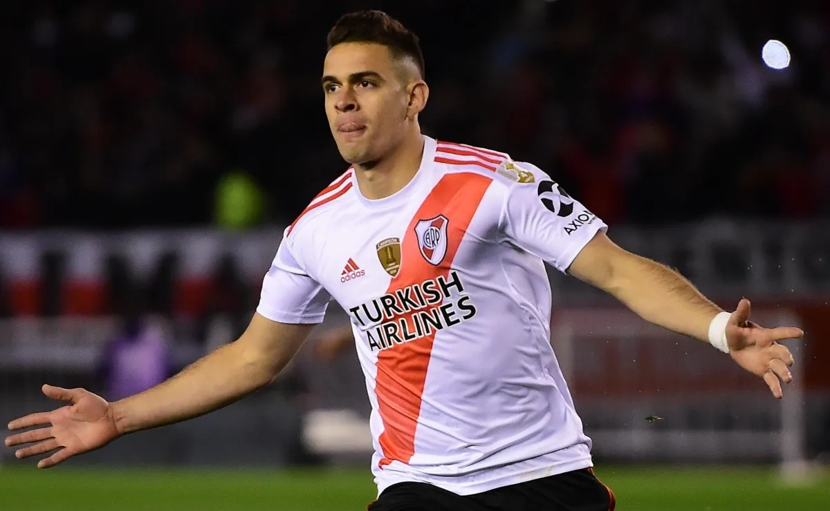 Rafael Santos Borré, actual jugador del Eintracht Frankfurt no se olvidó del Día del Hincha de River y realizó una publicación muy especial en su cuenta de Instagram.