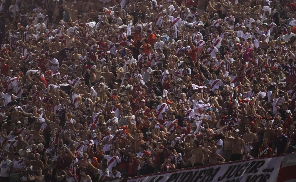 A partir del 1 de octubre habrá un 50% del aforo habilitado en los estadios.