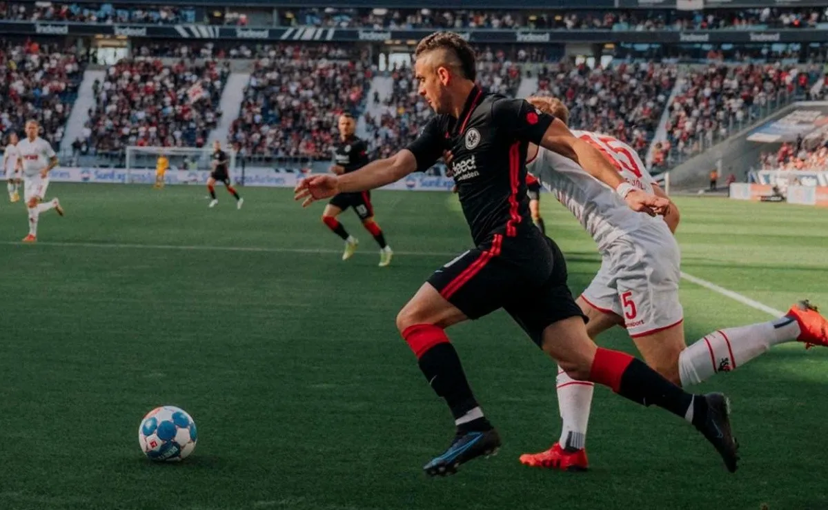 Rafael Santos Borré marcó su primer gol en el Eintracht Frankfurt, fue contra el Colonia por la sexta fecha de la Bundesliga.