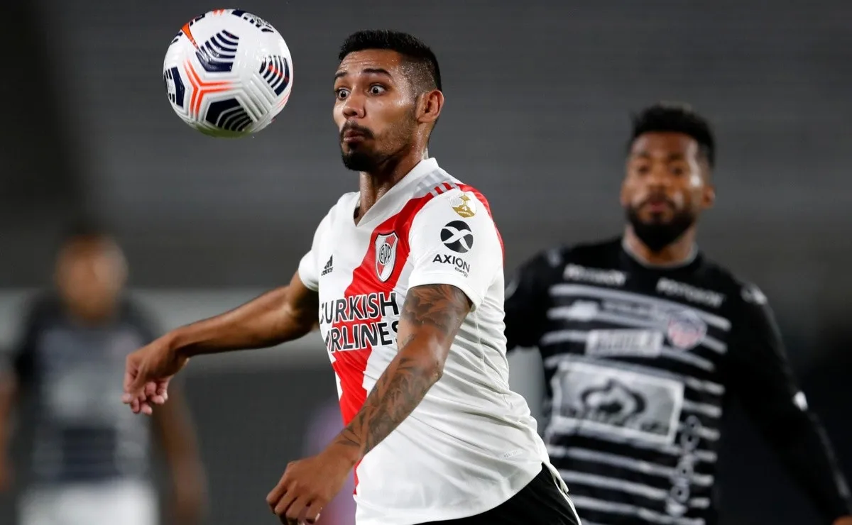 David Martínez, pieza fundamental en la defensa de River, se encuentra recuperándose de un desgarro y llegaría al partido contra Boca.