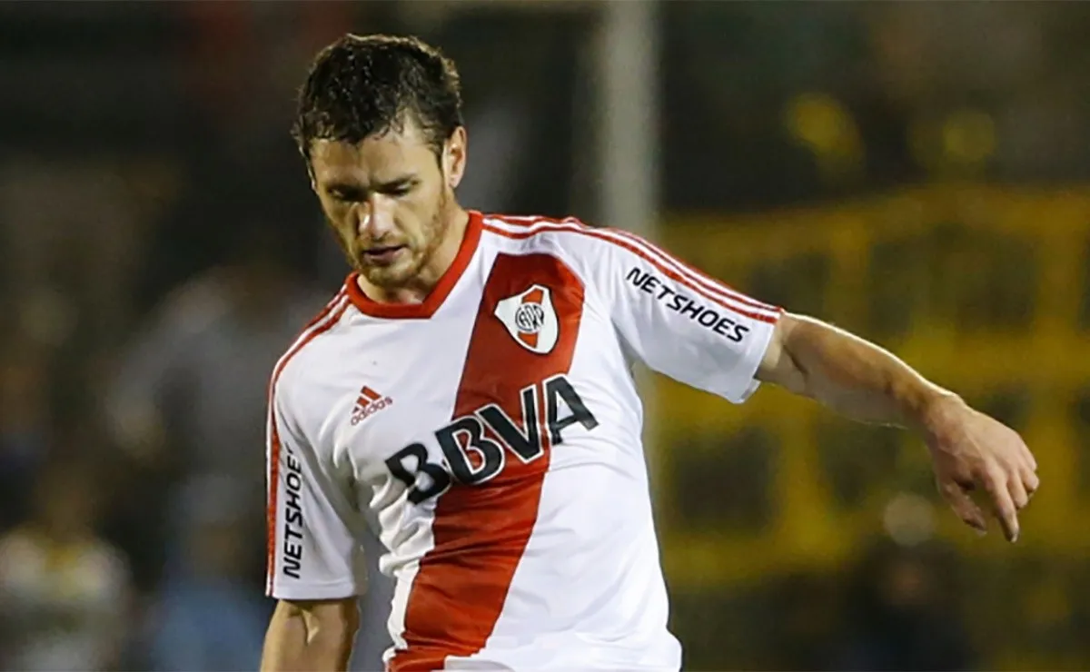 El ex volante de River explicó por qué no pudo adaptarse al equipo.