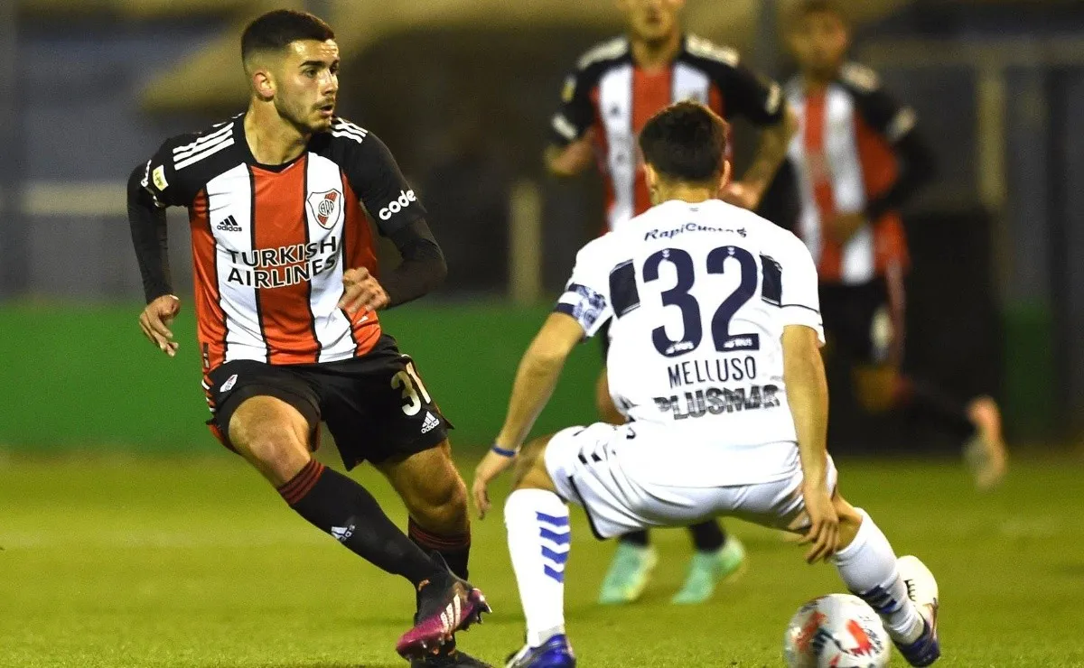 El último partido de Santiago Simón como titular fue ante Gimnasia.