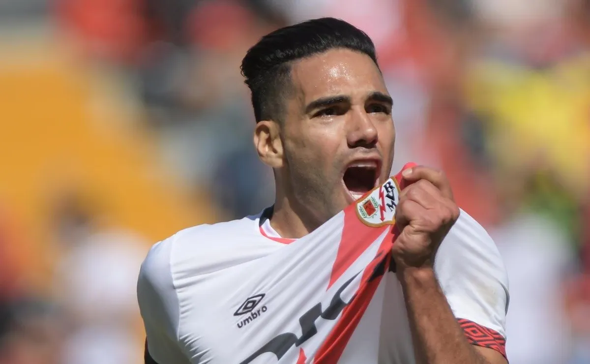 El primer festejo del colombiano en su nuevo club.