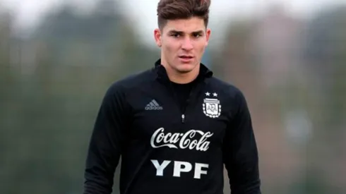 Fernando Batista habló maravillas de Julián Álvarez.