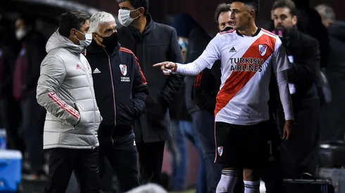 Marcelo Gallardo y la duda que le genera el regreso de Matías Suárez: cambio de esquema y resignar un volante o sacar a un delantero.