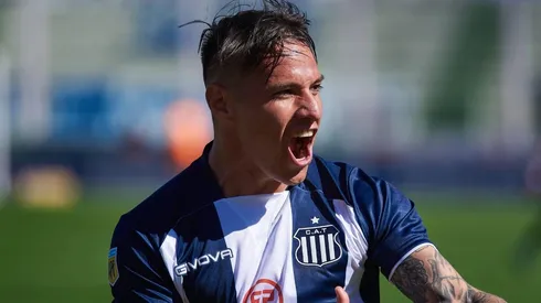 El ex delantero de River la está rompiendo en Córdoba.