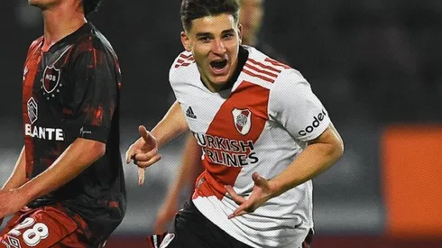 Julián Álvarez fue la figura indiscutida de la noche en Rosario