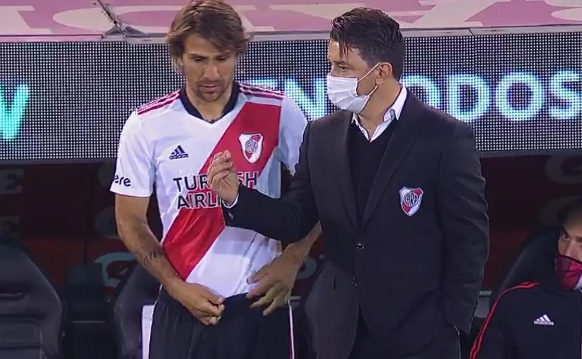 Leonardo Ponzio ingresó por Nicolás De La Cruz para disputar los últimos cinco minutos del partido entre River y Newell's por la Liga Profesional.