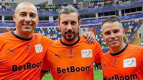 Trezeguet y Saviola junto al italiano Cristian Zaccardo.