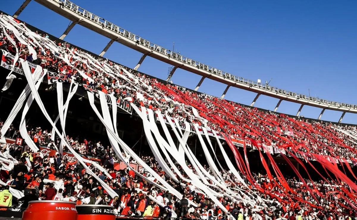 A 3 semanas del Superclásico, ¿qué se sabe del regreso del público?