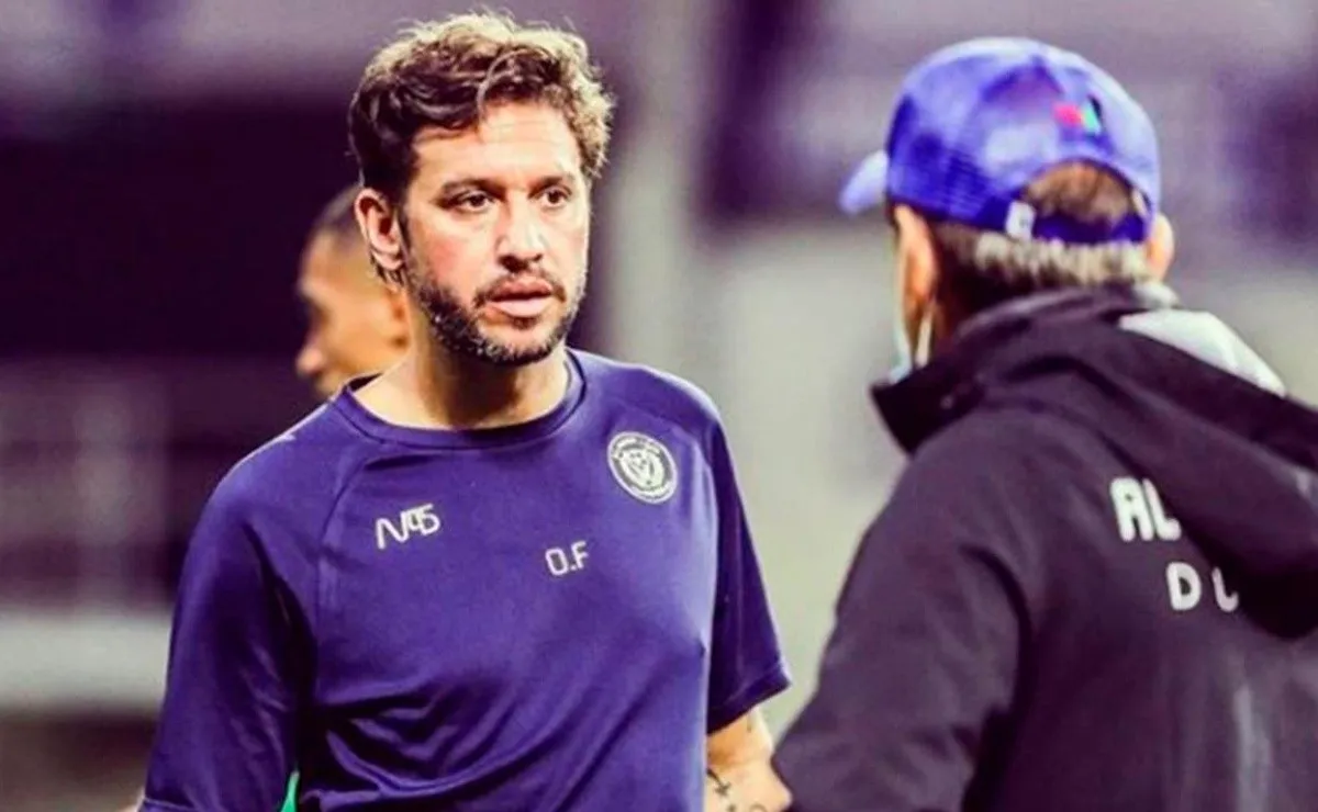 Osmar Ferreyra actualmente es ayudante de campo de un ídolo riverplatense que se encuentra dirigiendo en el exterior.