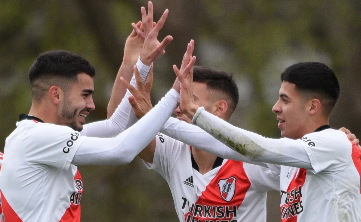 El mediocampo de la Reserva que ilusiona a River