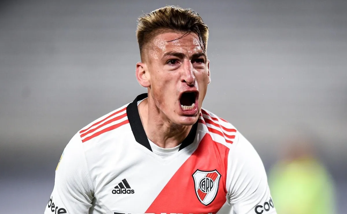 El punta se reencontró con le gol y marcó el empate del Millonario.