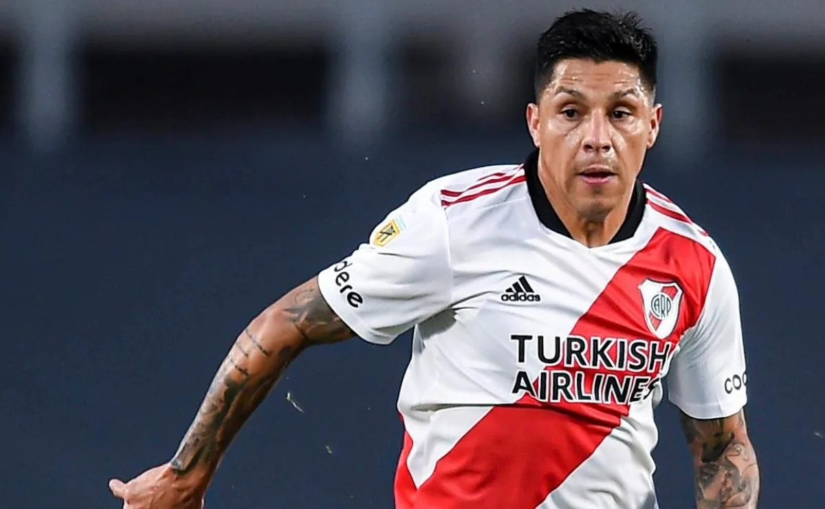 River enfrenta a Independiente en el Monumental por la décima fecha de la Liga Profesional y Marcelo Gallardo podría volver a la línea de cuatro en el fondo.