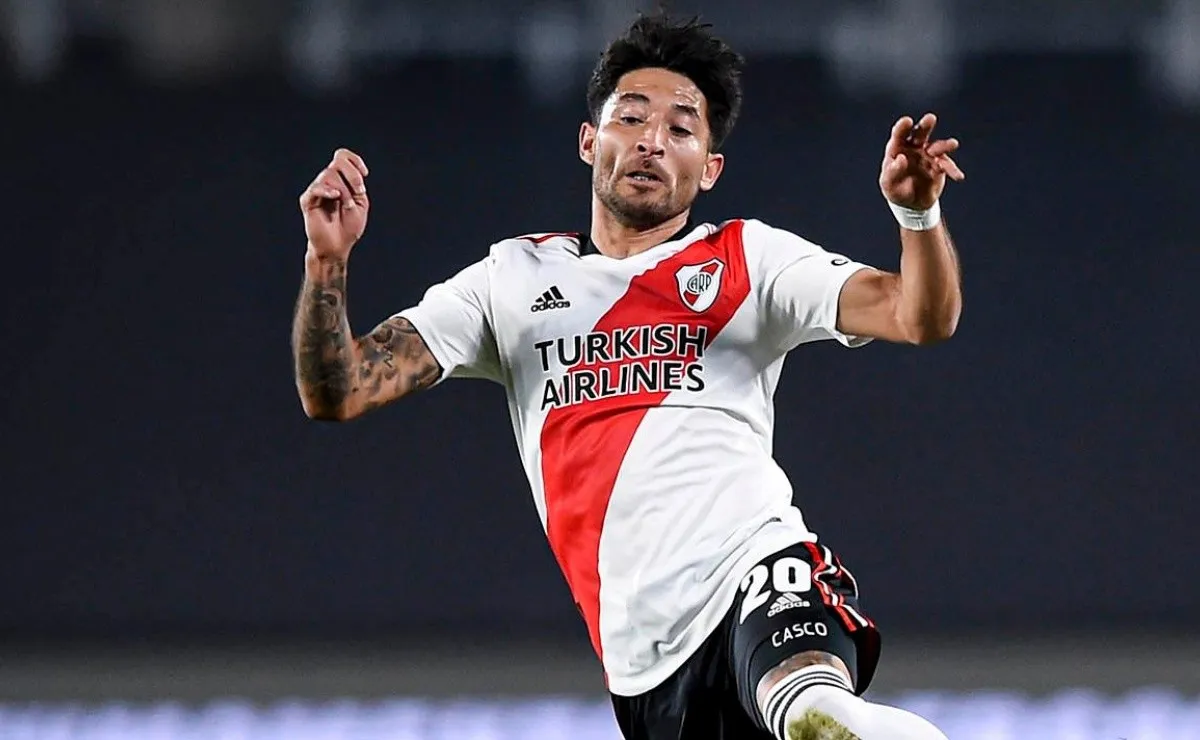 River juega contra Sarmiento de Junín por la novena fecha de la Liga Profesional en el Estadio Eva Perón y vas a poder seguirlo en vivo con los relatos de Costa Febre.