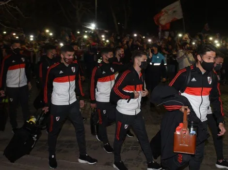 Gran recibimiento a River en Junín