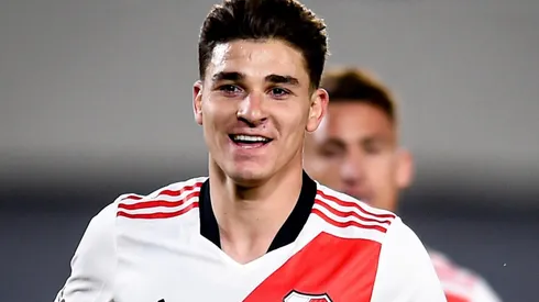 Julián Álvarez explicó los motivos por los cuales pateó el penal así ante Aldosivi