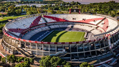 Vuelve el público al Estadio Monumental