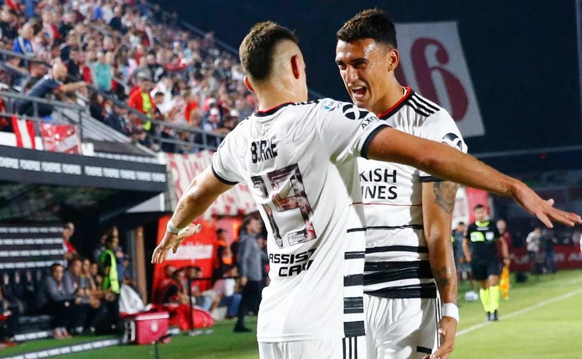 Matías Suárez y Rafael Santos Borré, una dupla que se entiende a la perfección dentro y fuera de la cancha y aún en la distancia.