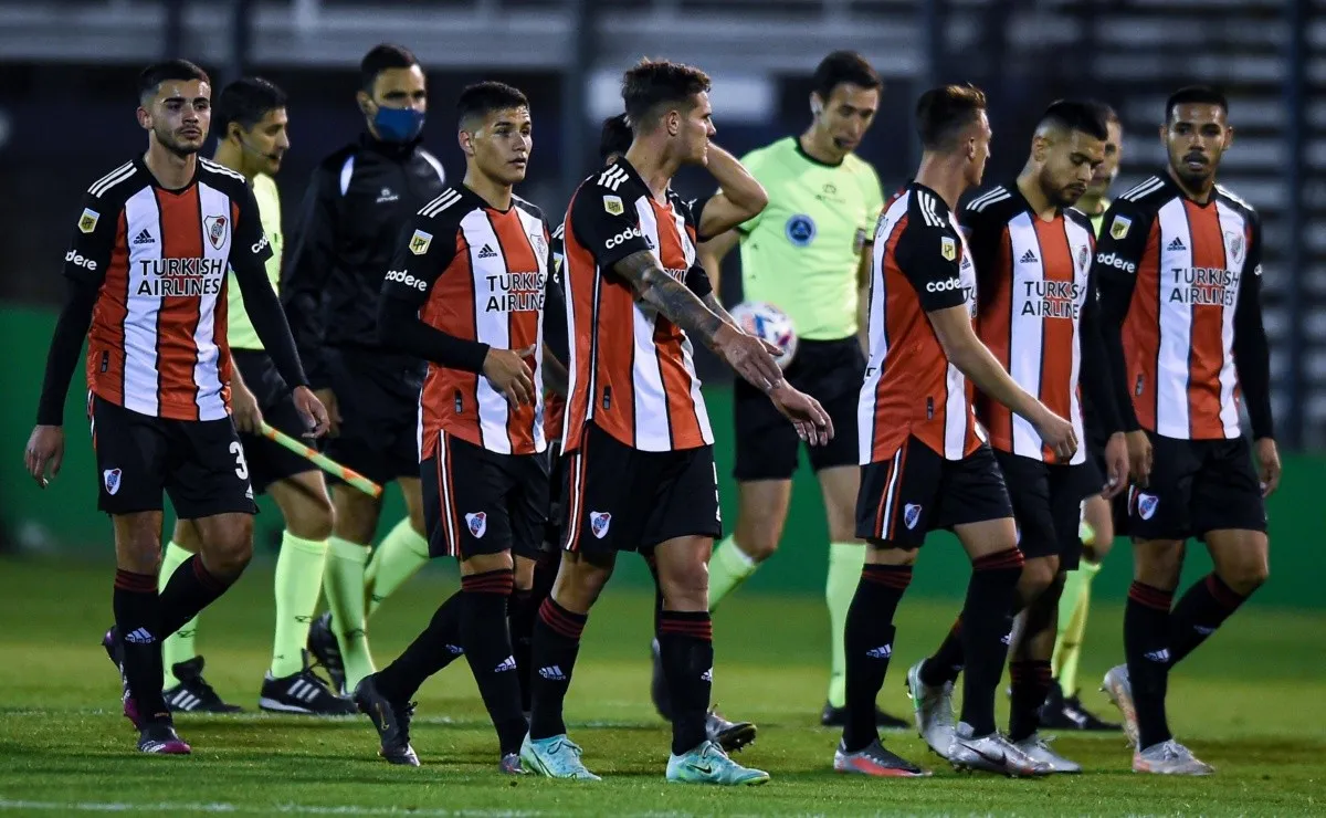 El Millonario se juega una parada importante este domingo en La Plata.
