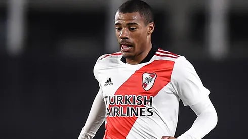 El uruguayo está en condiciones de jguar ante Gimnasia de La Plata.