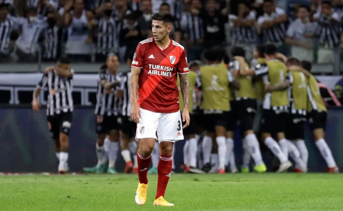 Mineiro aprovechó mejor los espacios y tuvo la efectividad que le está faltando a River.