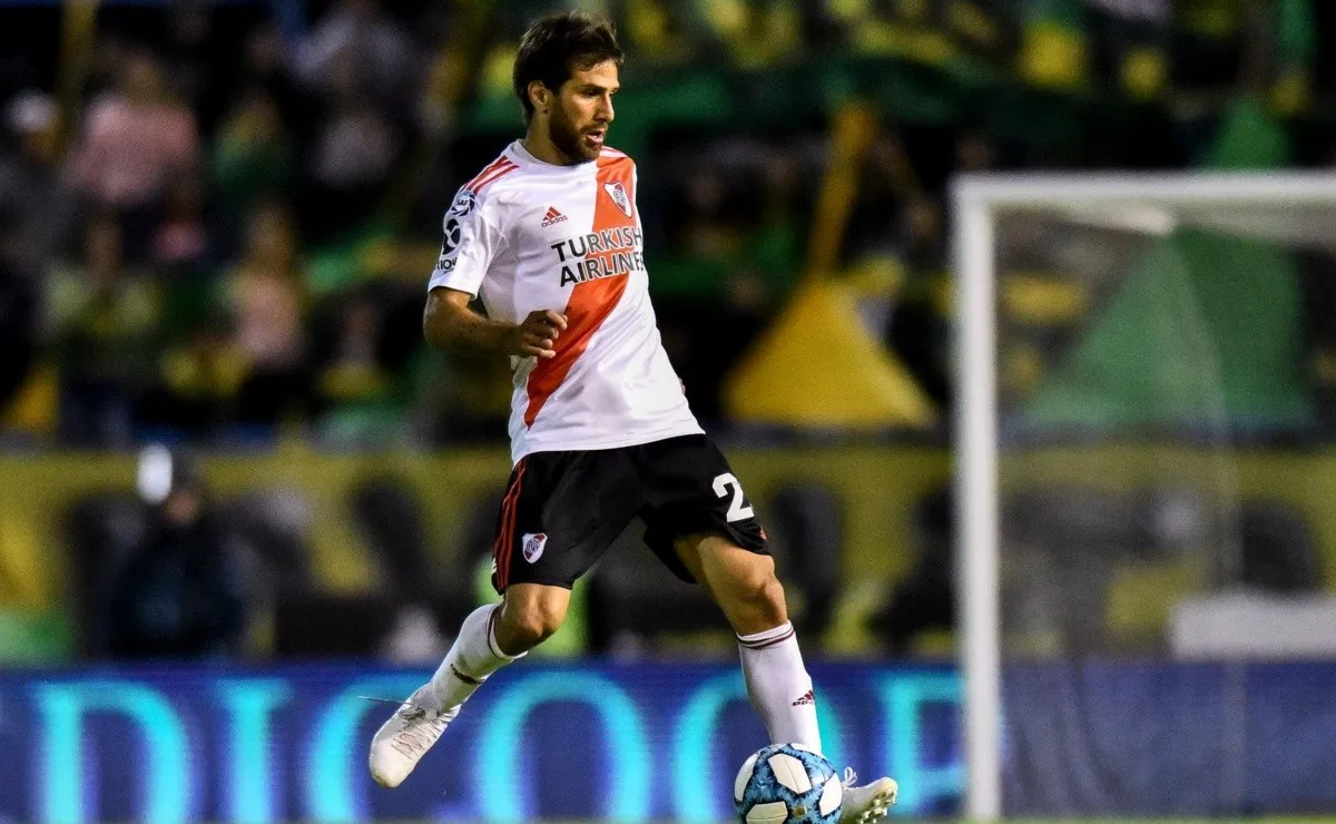 Leonardo Ponzio le envió su camiseta de River a Germán Pezzella mediante su representante y el Cabezón hizo lo mismo con su casaca de la Fiorentina.